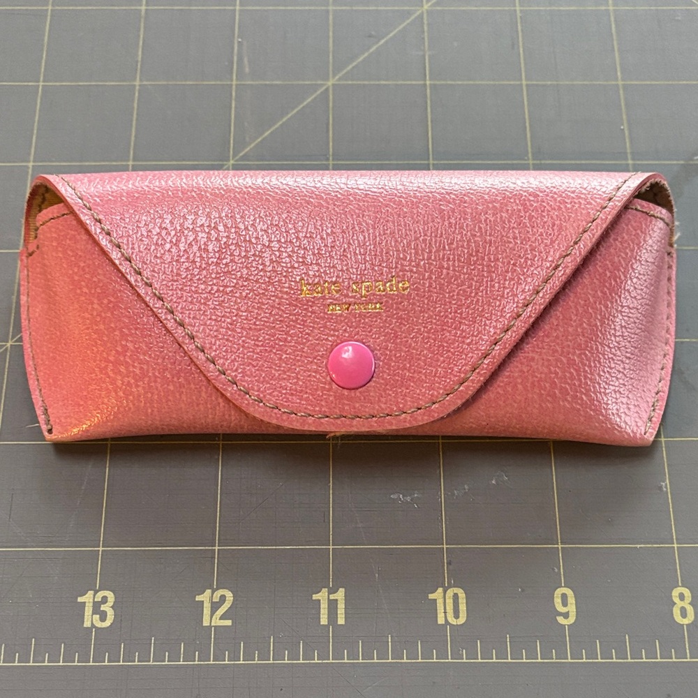 Kate Spade Rose Leather Eyewear Holder-small won’t  hold big sunglasses